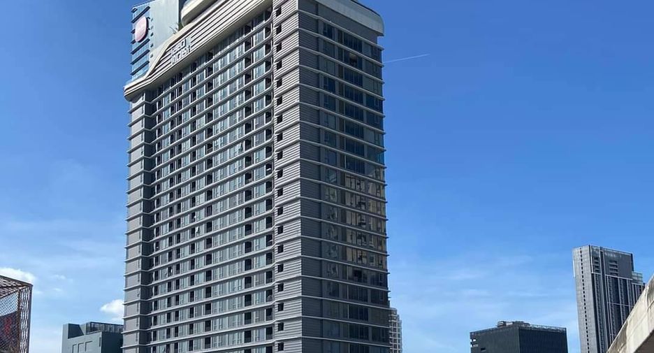 For rent 2 bedrooms condo in Bang Na, Bangkok
