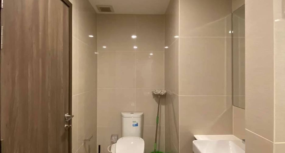 For rent 2 bedrooms condo in Bang Na, Bangkok