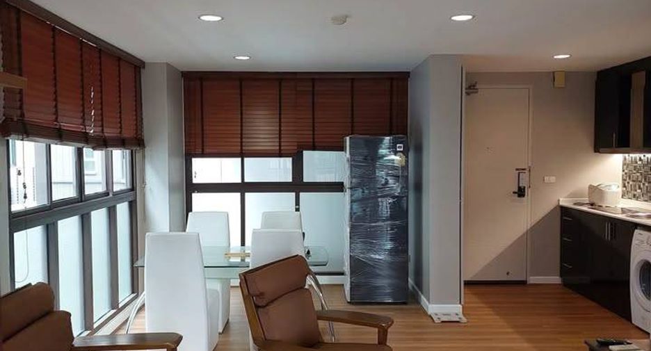 For sale 2 bedrooms condo in Khlong San, Bangkok