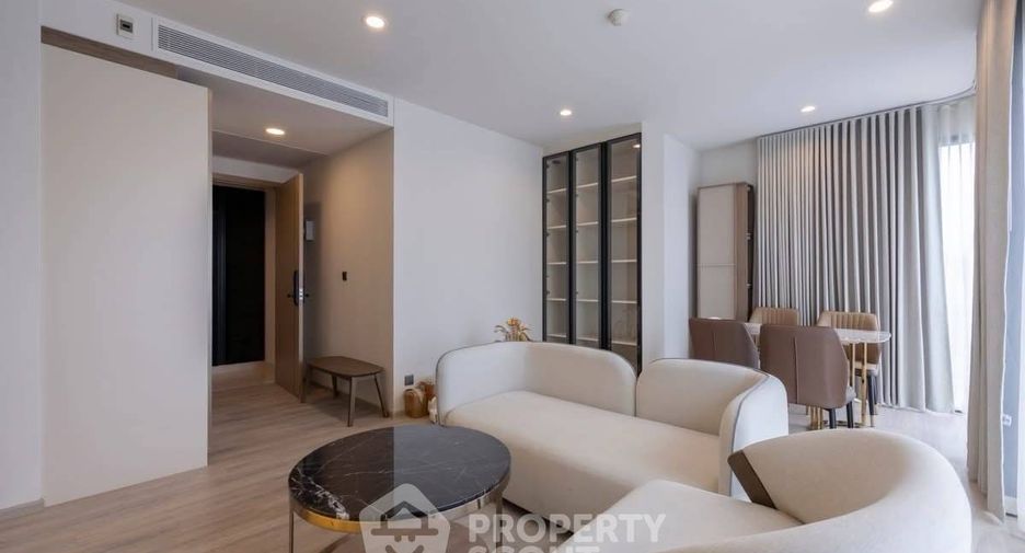 À louer 2 chambres condo à Huai Khwang, Bangkok