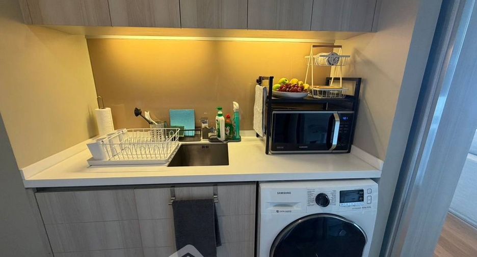 Condo en venta de 2 habitaciones en Khlong Toei, Bangkok