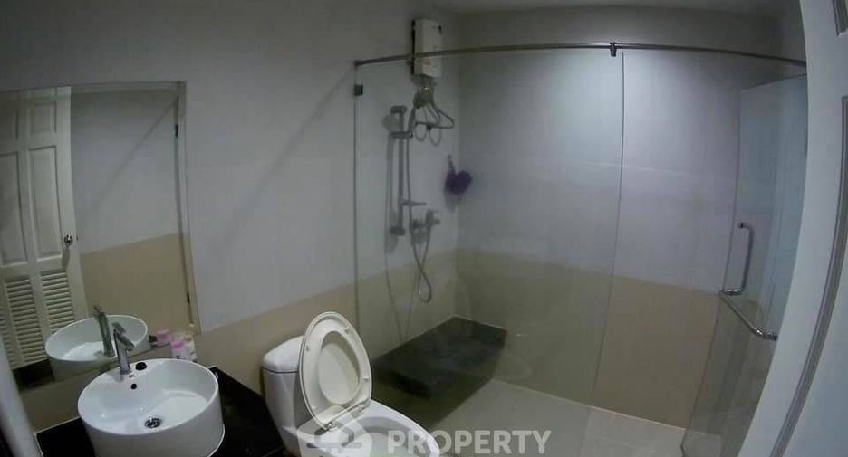 For rent and for sale 2 bedrooms condo in Watthana, Bangkok