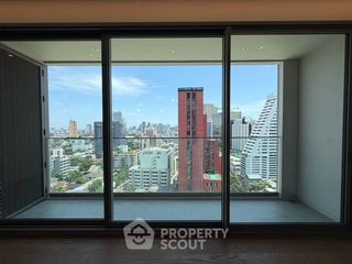 For sale 2 bedrooms condo in Phaya Thai, Bangkok