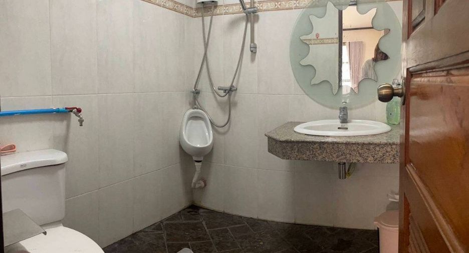 À louer et à vendre 3 chambres maison à Si Racha, Chonburi