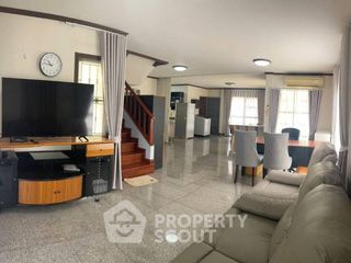 À louer et à vendre 3 chambres maison à Si Racha, Chonburi