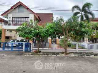 À louer et à vendre 3 chambres maison à Si Racha, Chonburi