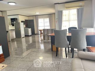 À louer et à vendre 3 chambres maison à Si Racha, Chonburi