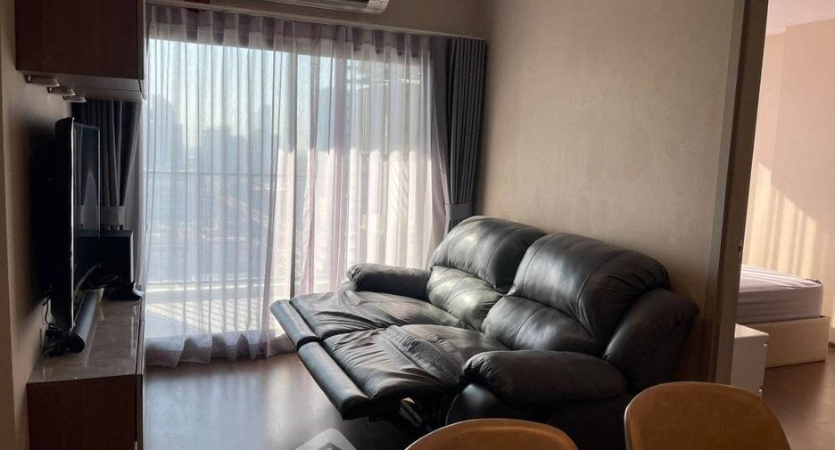 Condo en venta de 2 habitaciones en Phra Khanong, Bangkok