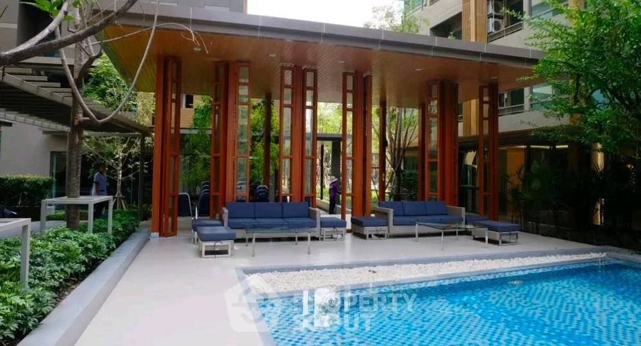 For sale 1 bed condo in Huai Khwang, Bangkok