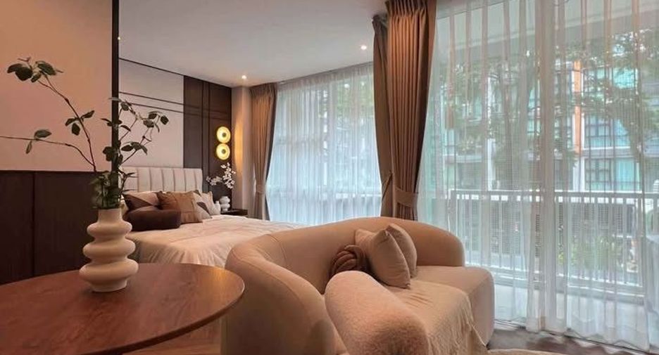 For sale studio condo in Watthana, Bangkok