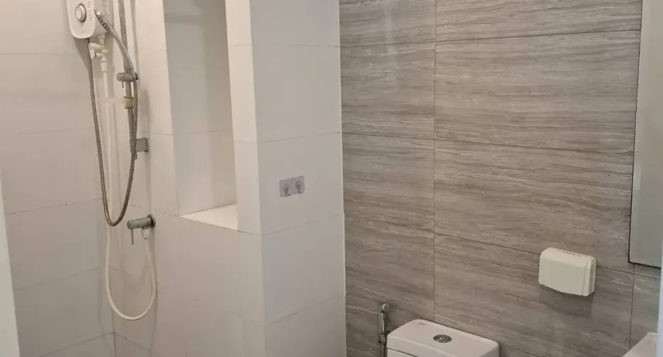 For rent 1 bed condo in Mueang Samut Prakan, Samut Prakan