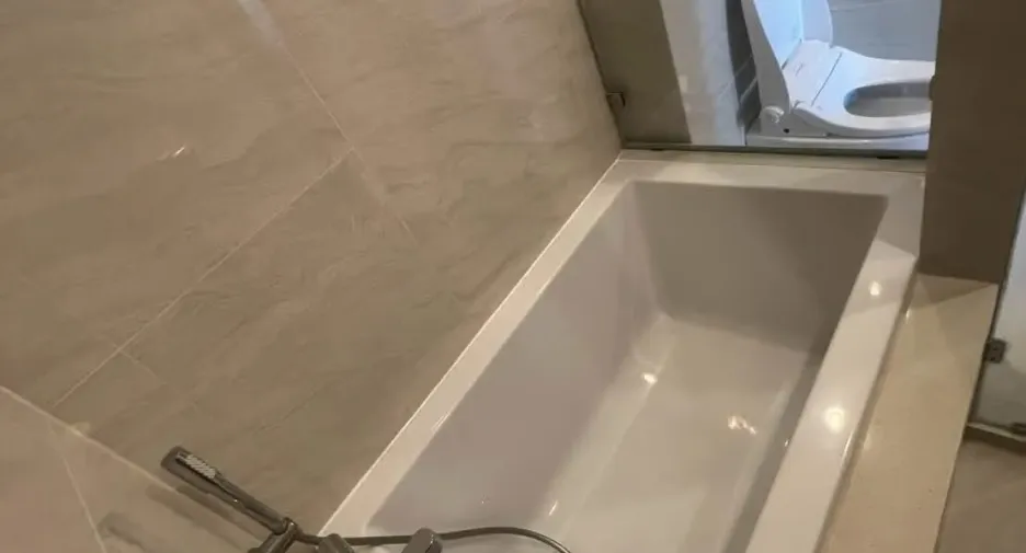 Wohnung zur Miete mit 2 Zimmer in Watthana, Bangkok