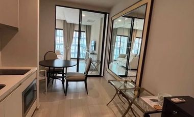 À louer studio condo à Pathum Wan, Bangkok