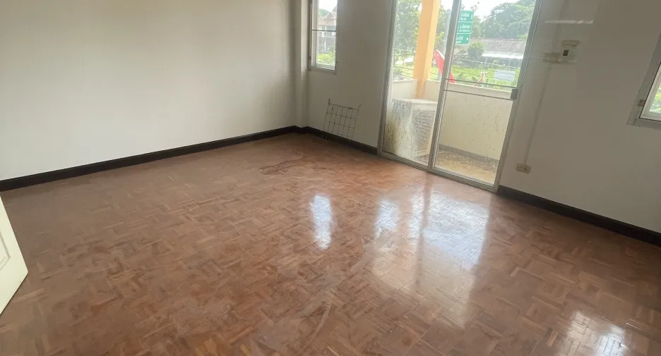 For sale 2 bedrooms townhouse in San Kamphaeng, Chiang Mai