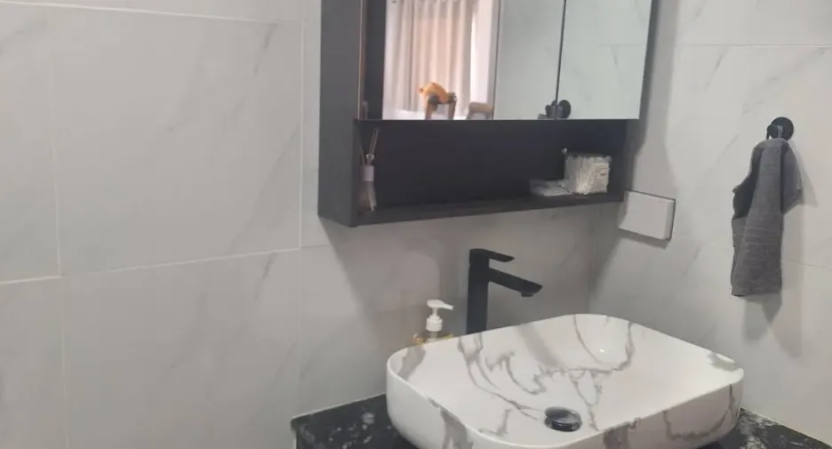 Haus zum Kauf mit 8 Zimmer in Lat Phrao, Bangkok