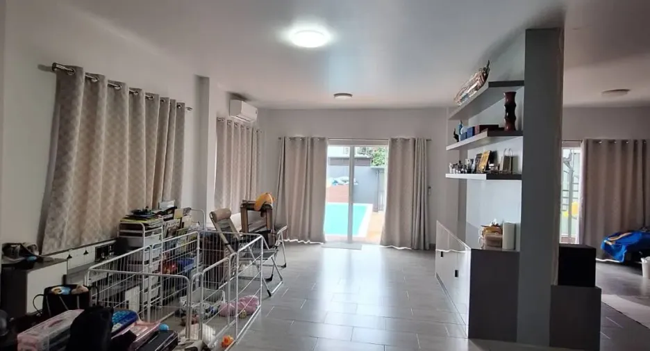 Haus zum Kauf mit 8 Zimmer in Lat Phrao, Bangkok