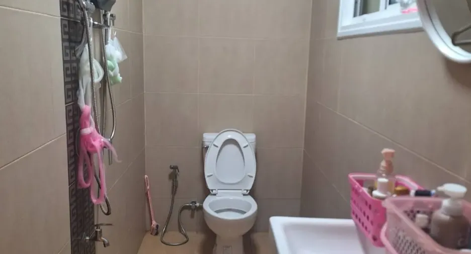 Haus zum Kauf mit 8 Zimmer in Lat Phrao, Bangkok