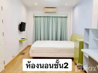 For rent 2 bedrooms townhouse in Phasi Charoen, Bangkok