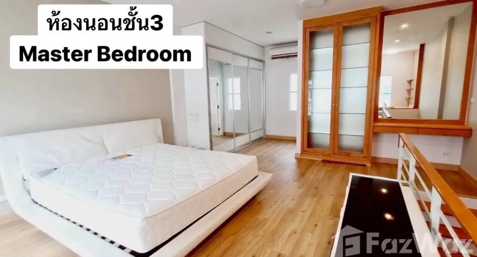 For rent 2 bedrooms townhouse in Phasi Charoen, Bangkok