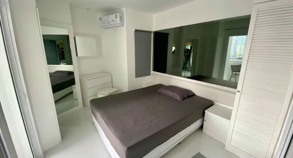 Wohnung zur Miete mit 3 Zimmer in Watthana, Bangkok