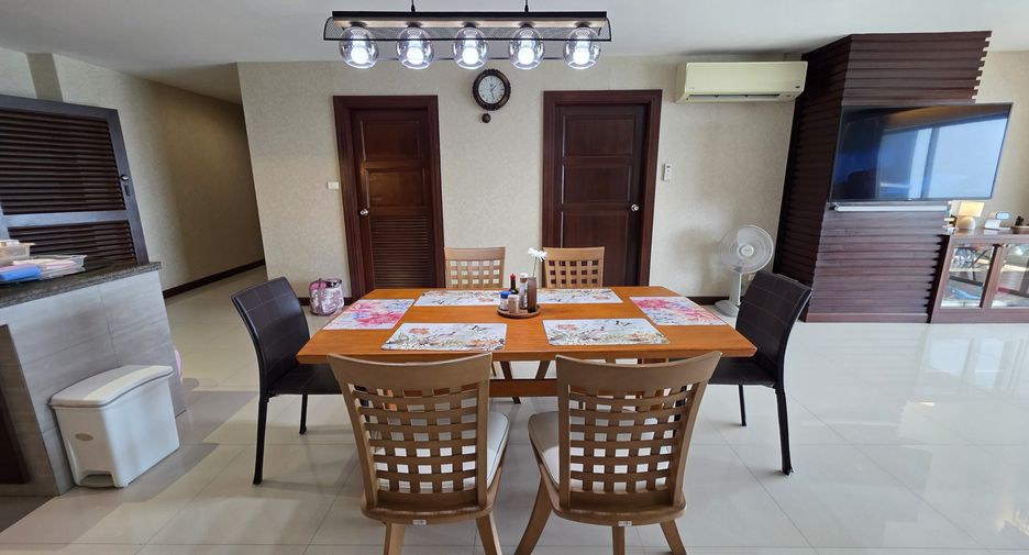 For sale そして for rent 3 ベッドルーム condo in Bang Lamung, Chonburi