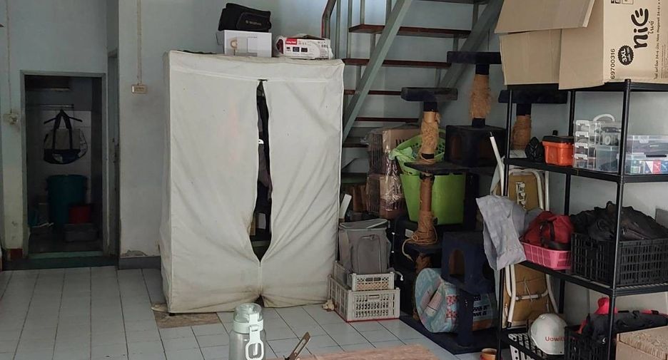 Casa adosada en venta de 4 habitaciones en Lak Si, Bangkok