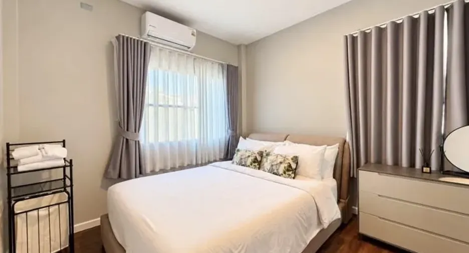 For rent 4 bedrooms house in Mueang Phuket, Phuket