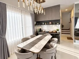 For rent 4 bedrooms house in Mueang Phuket, Phuket