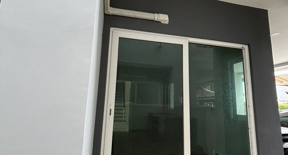 À vendre 4 chambres maison à Thung Khru, Bangkok