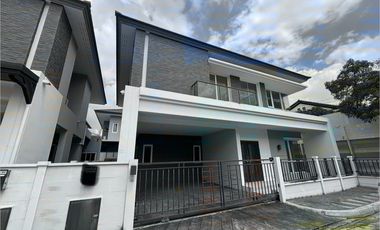 À vendre 4 chambres maison à Thung Khru, Bangkok
