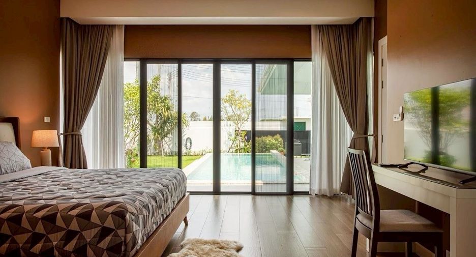 For sale 3 bedrooms villa in Hua Hin, Prachuap Khiri Khan
