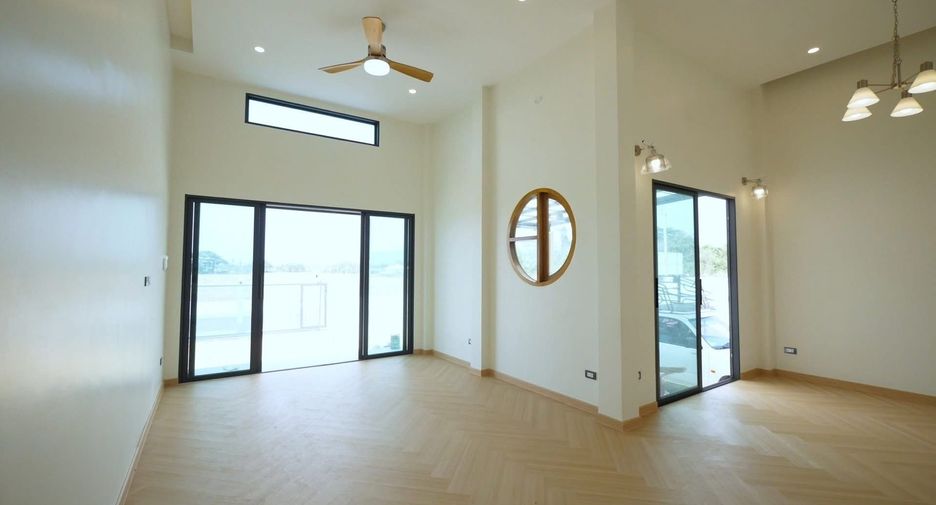 For sale 3 ベッドルーム house in Pran Buri, Prachuap Khiri Khan