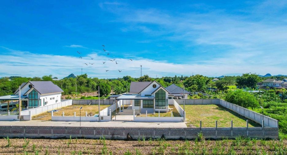 For sale 3 ベッドルーム house in Pran Buri, Prachuap Khiri Khan