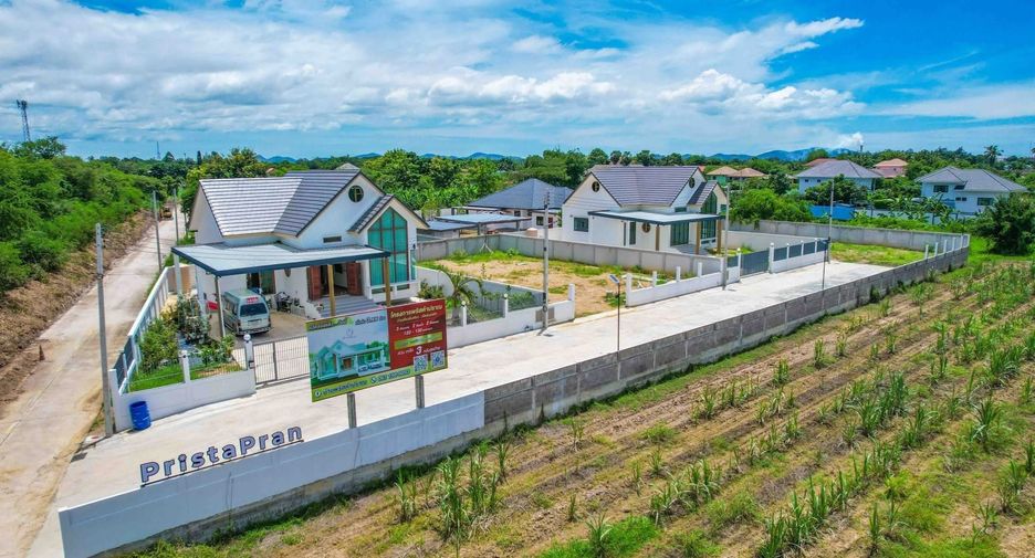 For sale 3 ベッドルーム house in Pran Buri, Prachuap Khiri Khan