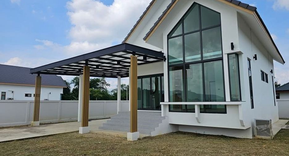 For sale 3 ベッドルーム house in Pran Buri, Prachuap Khiri Khan