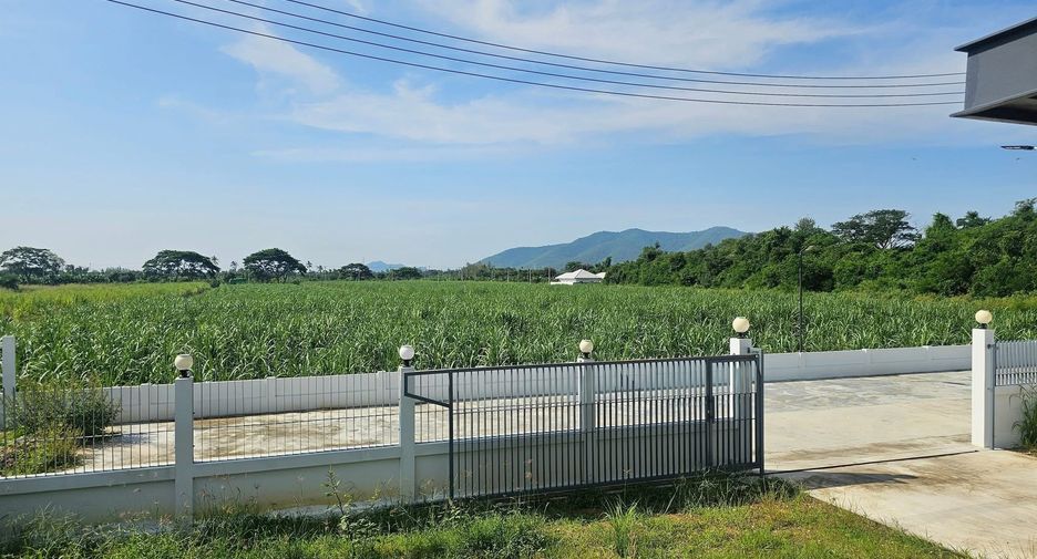 For sale 3 ベッドルーム house in Pran Buri, Prachuap Khiri Khan