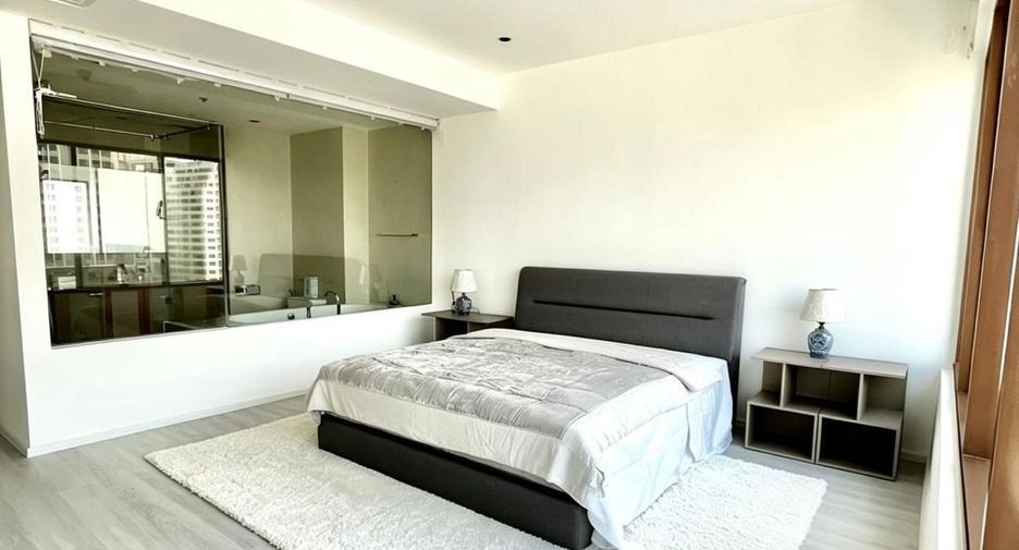 For sale 2 bedrooms condo in Khlong Toei, Bangkok