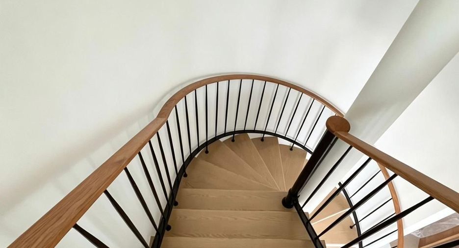 For sale 2 bedrooms condo in Khlong Toei, Bangkok
