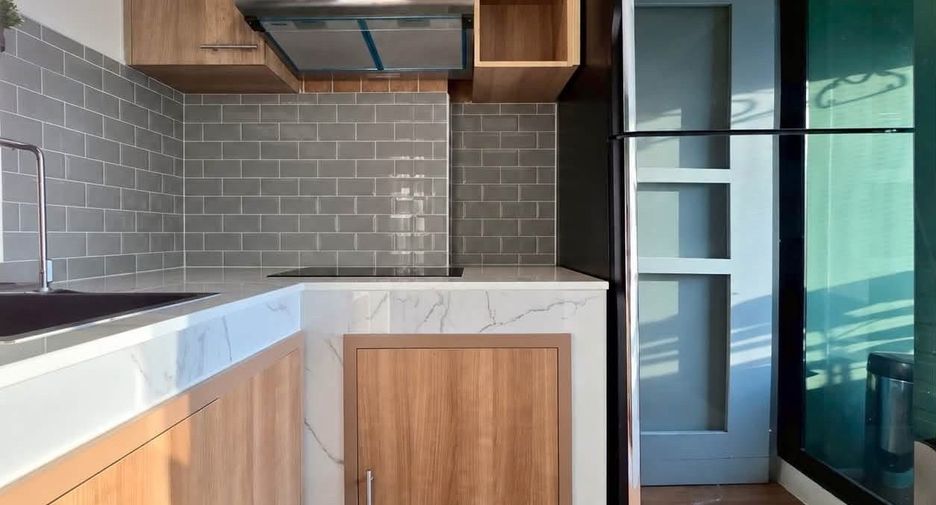 Wohnung zur Miete mit Studio in Bang Kho Laem, Bangkok
