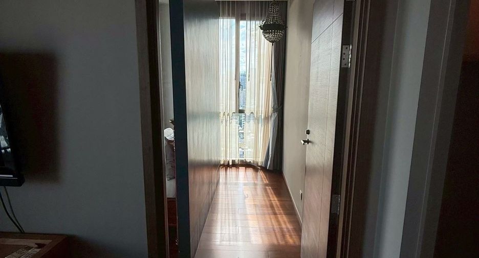 For sale 1 bed condo in Watthana, Bangkok