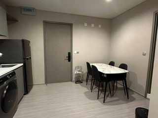 À louer 1 chambre condo à Huai Khwang, Bangkok
