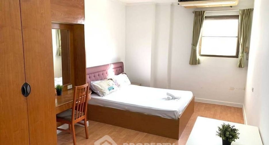 For rent 2 ベッドルーム condo in Watthana, Bangkok