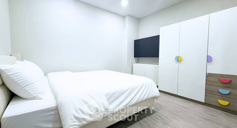 For rent 2 ベッドルーム condo in Watthana, Bangkok