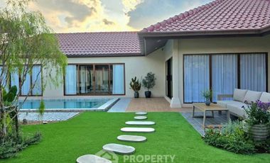 À louer 4 chambres villa à Huay Yai, Pattaya