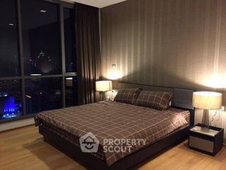 For rent 3 bedrooms condo in Khlong Toei, Bangkok