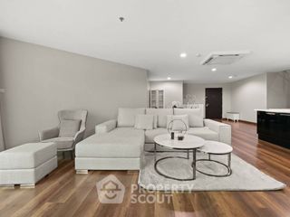 For rent 5 bedrooms condo in Huai Khwang, Bangkok