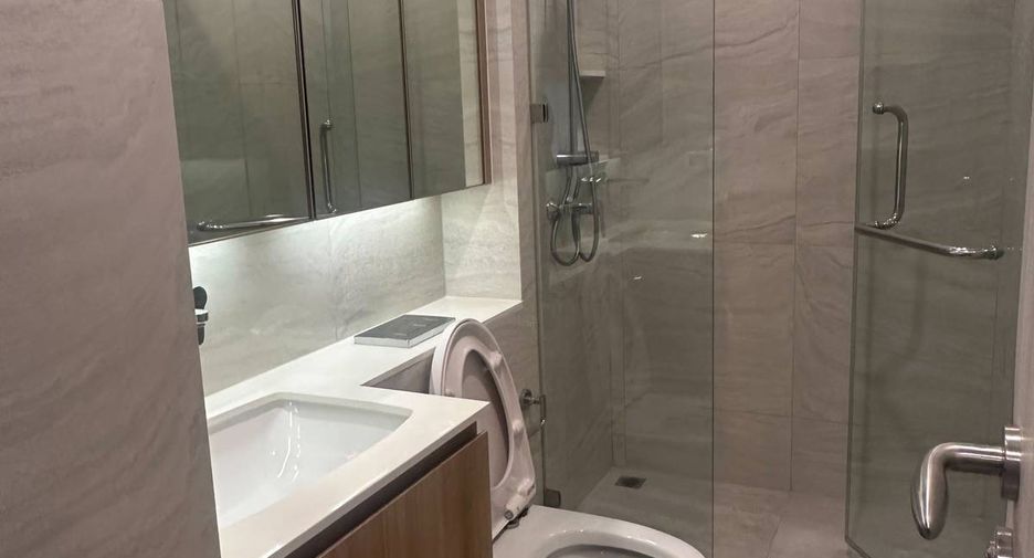 For rent 1 Beds condo in Phra Khanong, Bangkok