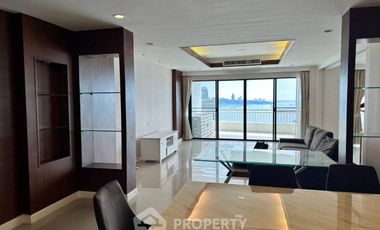 For rent 3 bedrooms condo in Bang Lamung, Chonburi