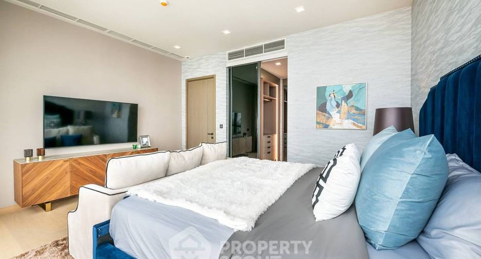 For rent 2 bedrooms condo in Watthana, Bangkok