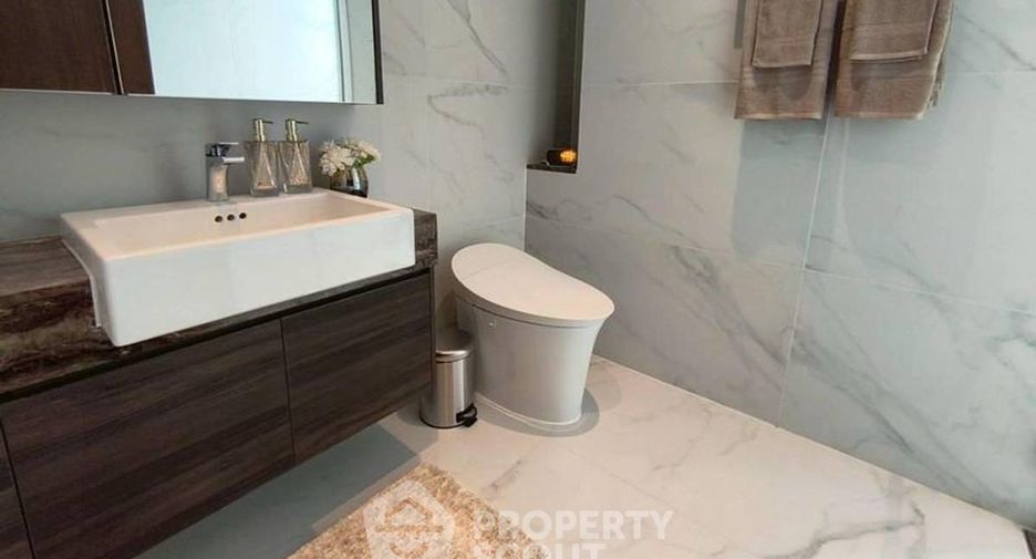 For rent 3 ベッドルーム condo in Sathon, Bangkok